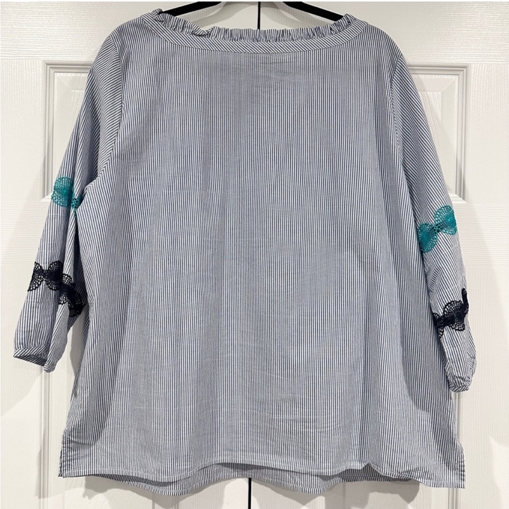 Pretty Talbots blue Striped Women's Top with Teal and Blue accents size 1X - Picture 4 of 8
